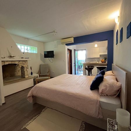 Seashell Apartment Vrsar Exterior photo